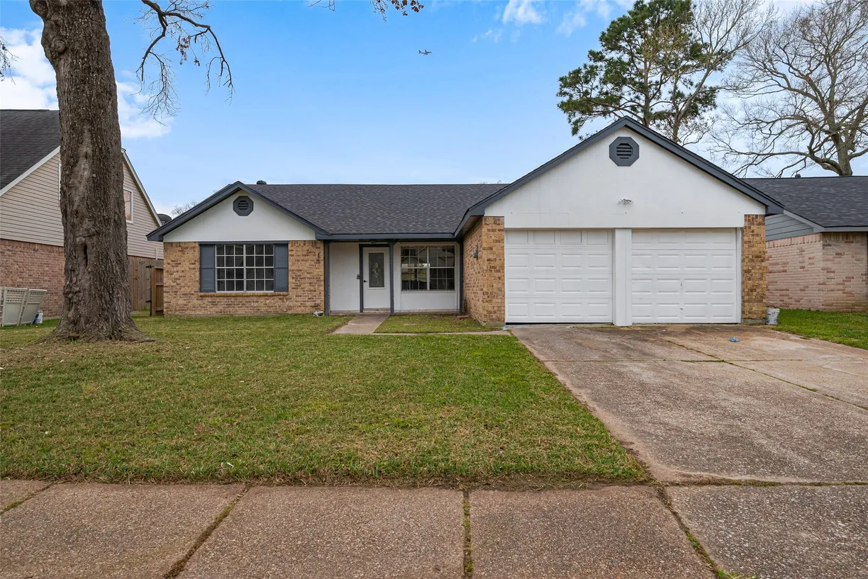 Houston Real Estate | View 7322 Logging Trail Drive | Listing