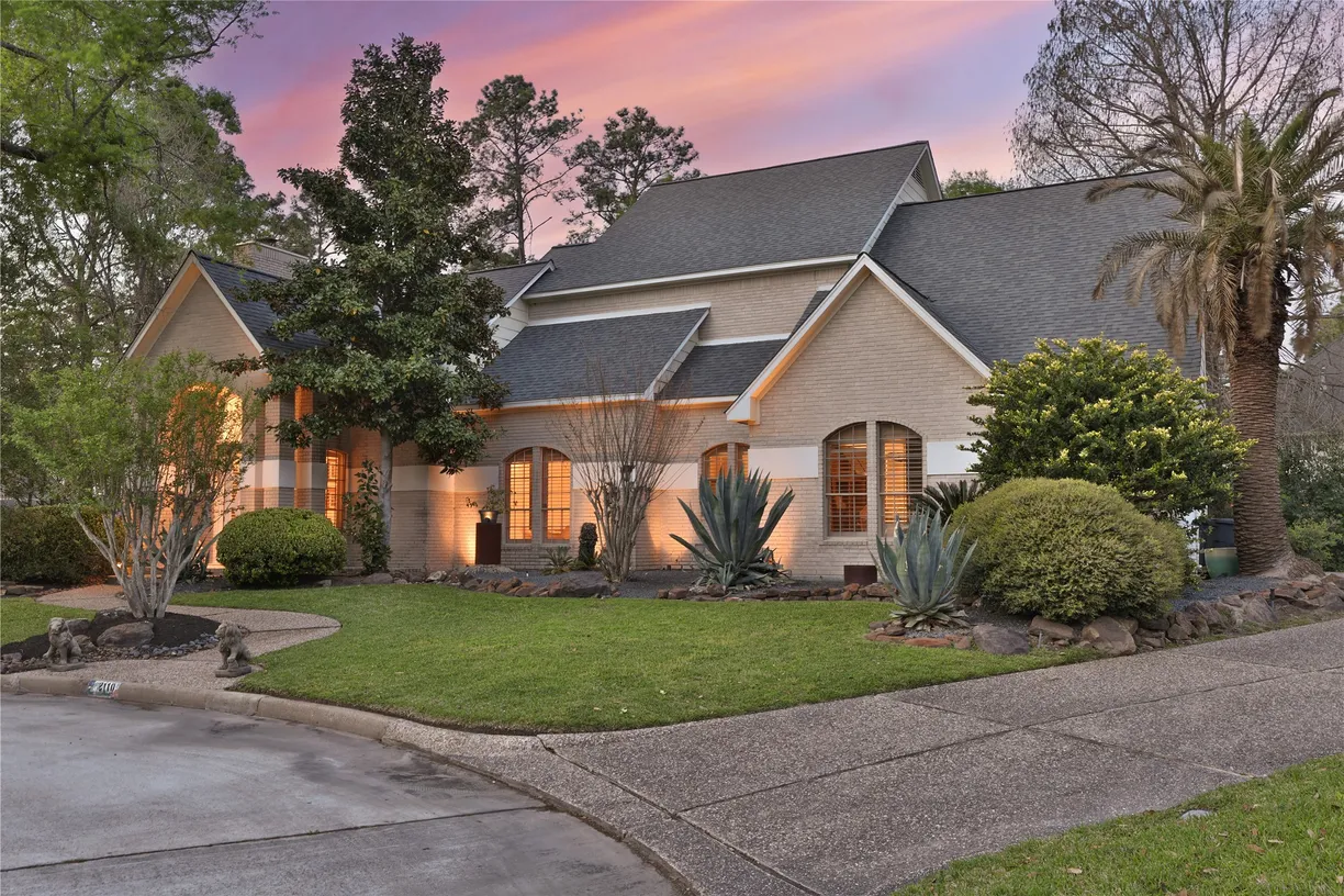 The Woodlands Real Estate | View 2110 Forest Falls Drive | Listing