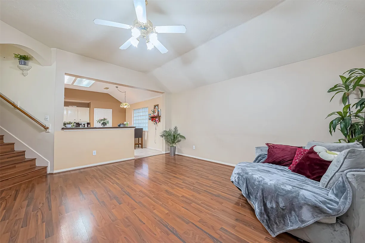 Houston Real Estate | View 10323 Emerald Pine Drive | 3 Beds, 2 Baths