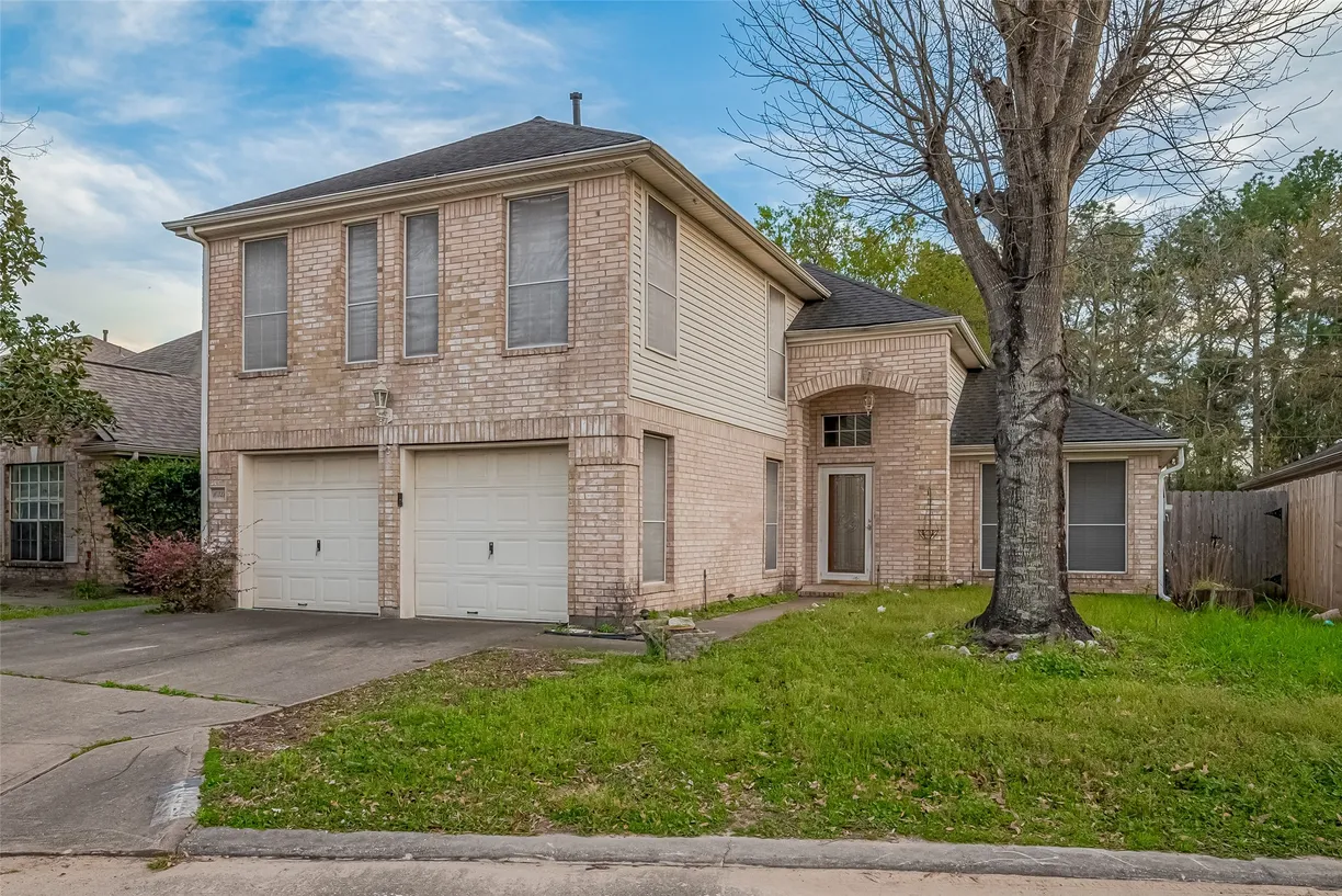 Houston Real Estate | View 10323 Emerald Pine Drive | Listing