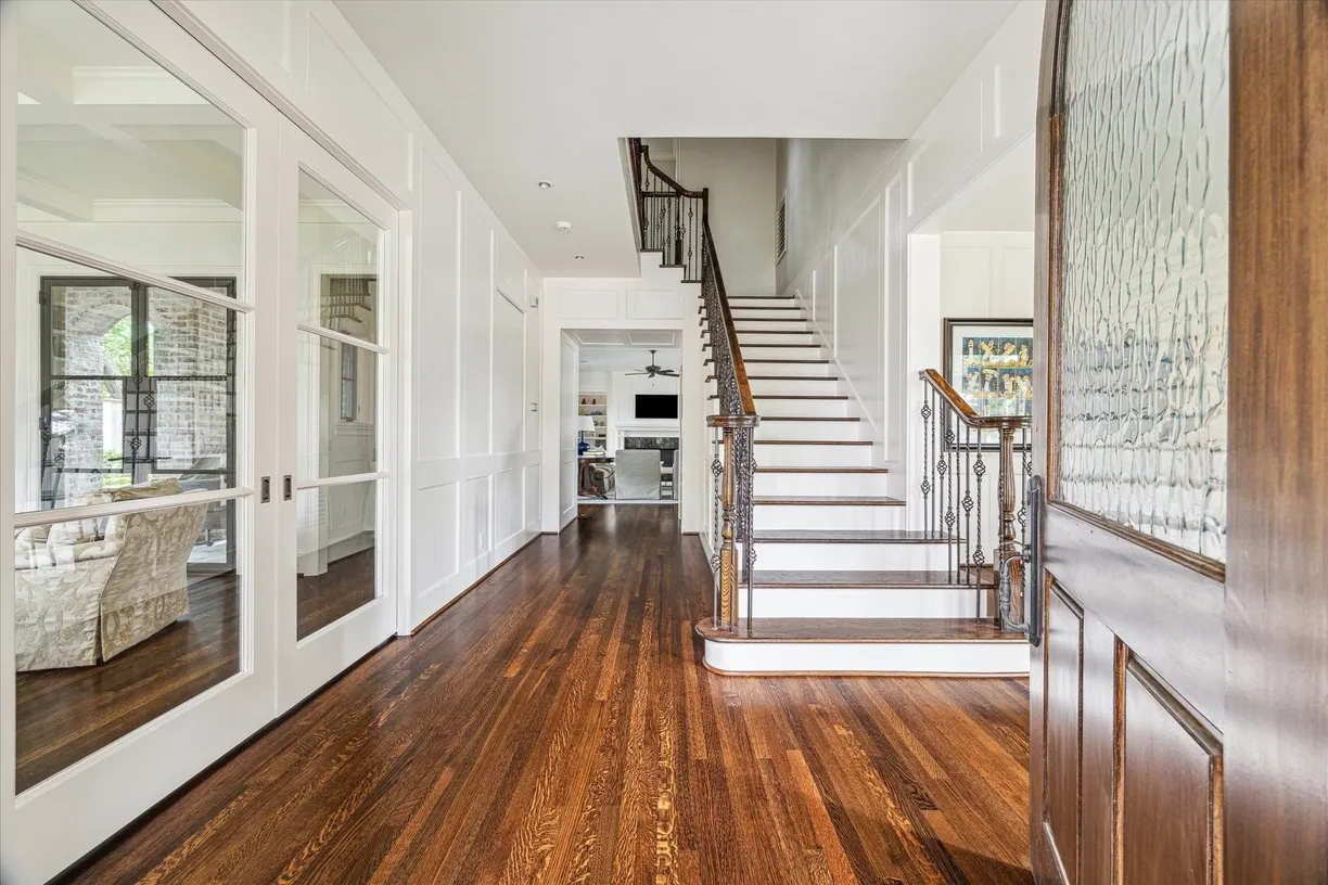 Houston Real Estate | View 4010 Overbrook Lane | Listing