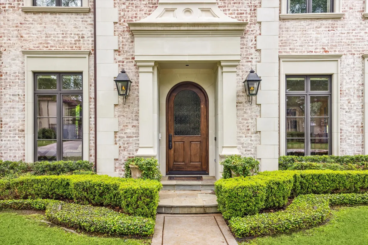 Houston Real Estate | View 4010 Overbrook Lane | Listing
