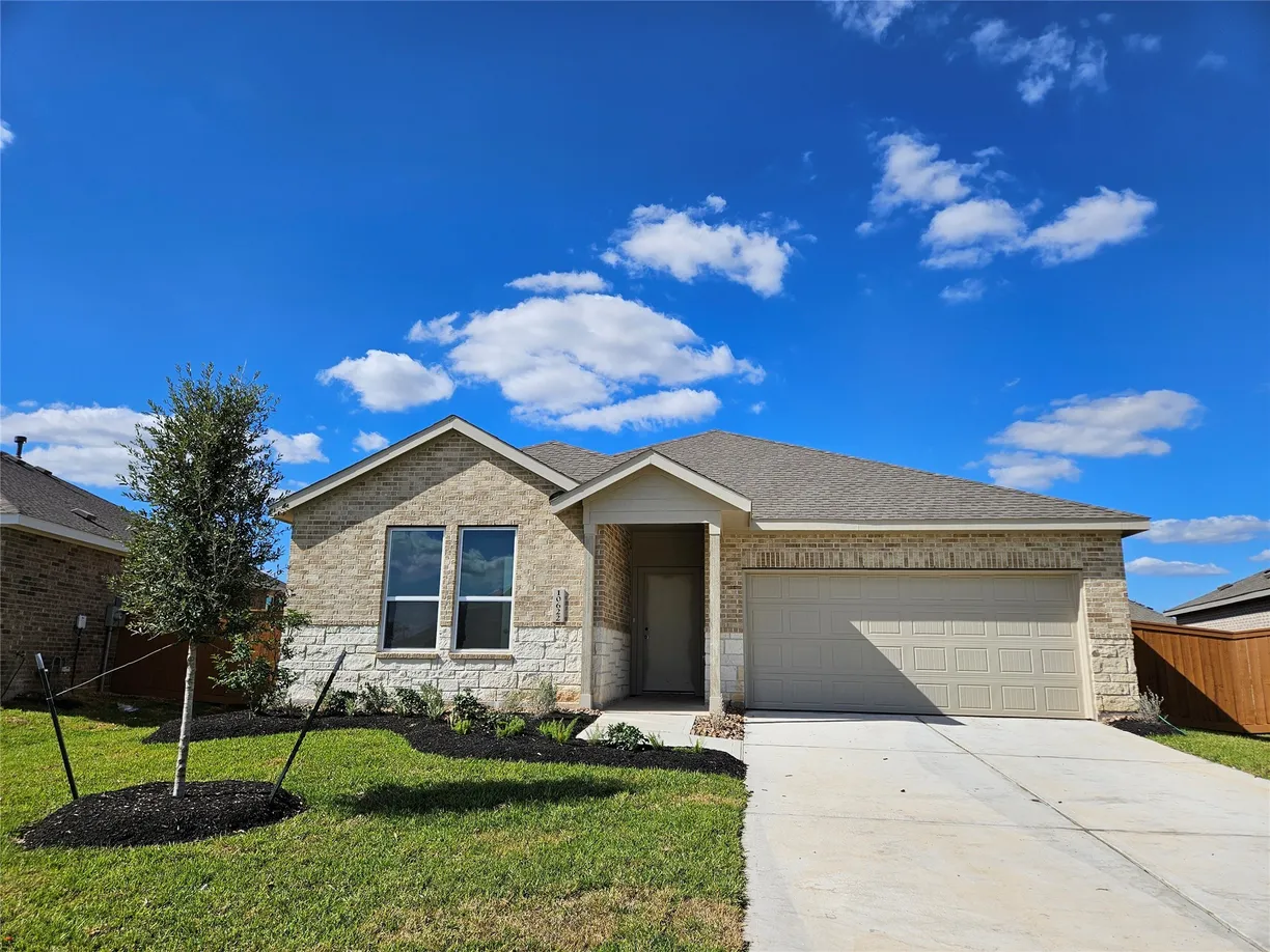 Houston Real Estate | View 26502 Coast Redwood Drive | 4 Beds, 2 Baths