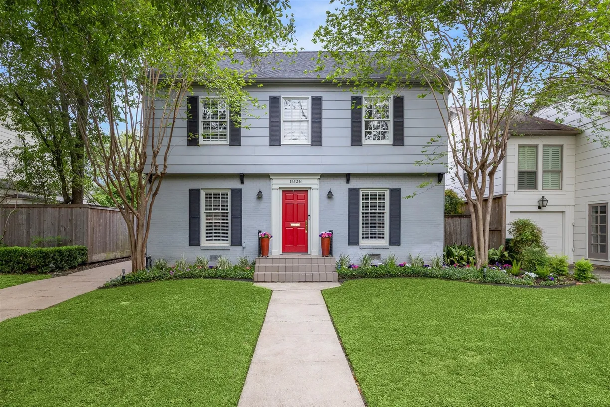 Houston Real Estate | View 1828 Milford Street | 4 Beds, 3 Baths