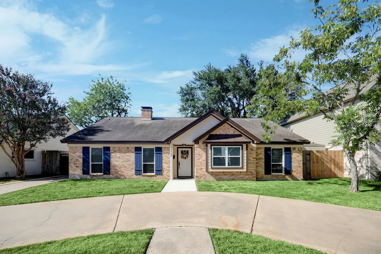 Houston Real Estate | View 12506 Vindon Drive | 4 Beds, 2 Baths