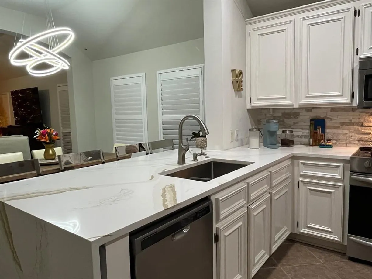Houston Real Estate | View 4610 Early Autumn Court | Listing