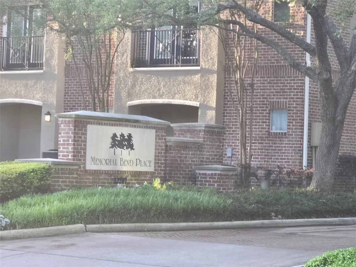Houston Real Estate | View 12707 Boheme Dr, 704 | Listing