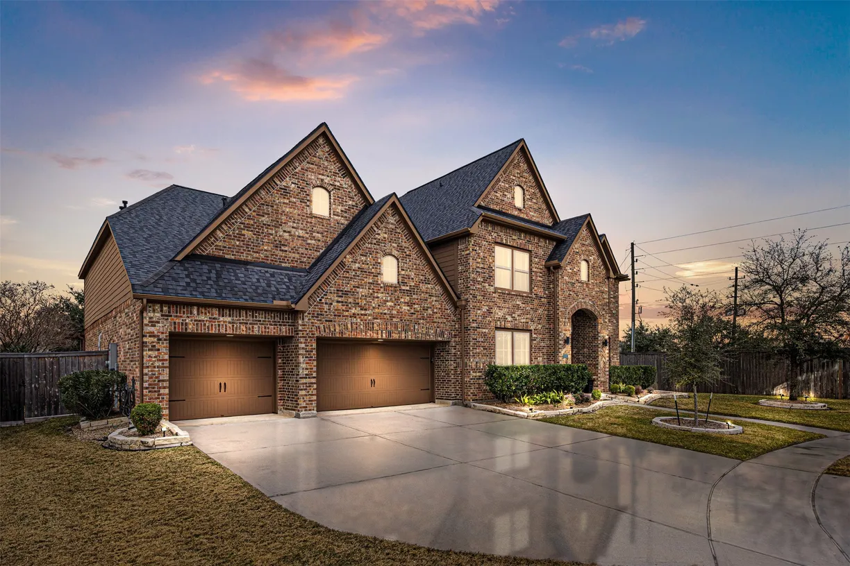 Houston Real Estate | View 11419 Garden Shadows Lane | Listing