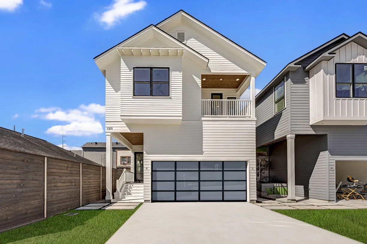 Houston Real Estate | View 1311 Waverly Street | 4 Beds, 3 Baths