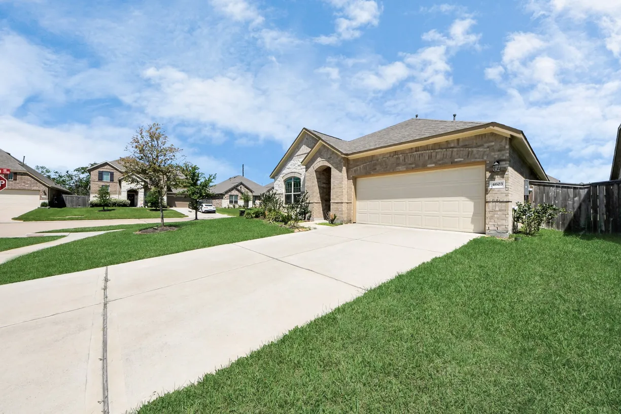 Houston Suburbs Real Estate | View 4603 Biggam Dr Drive | Listing