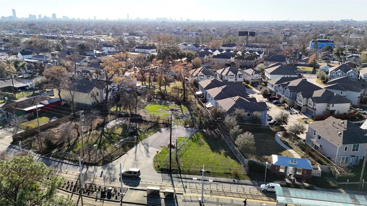 Houston Real Estate | View 4701 Fulton Street | Listing