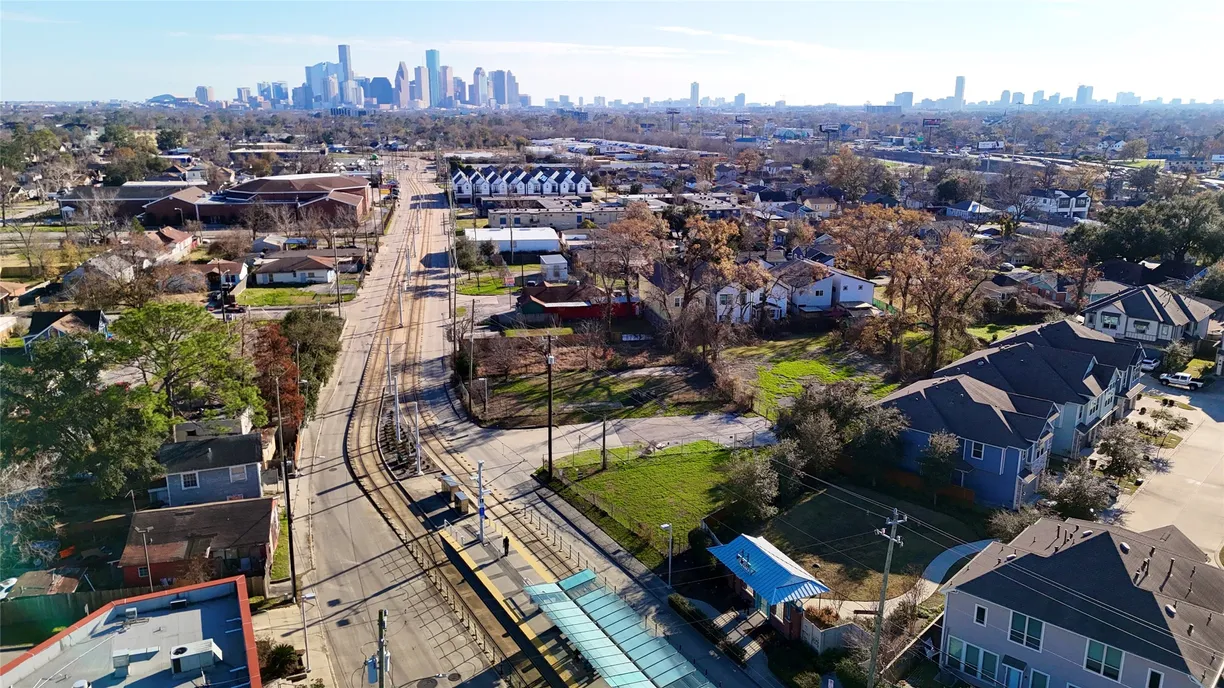 Houston Real Estate | View 4701 Fulton Street | Listing