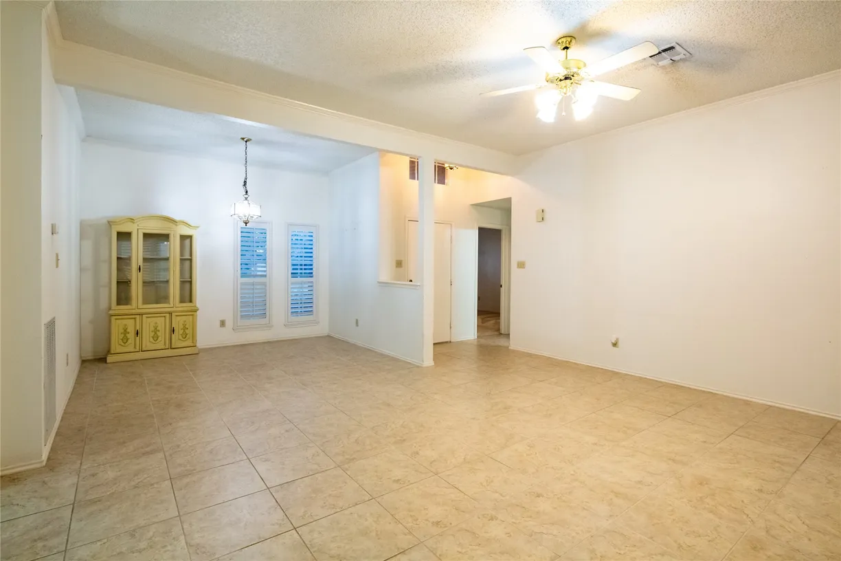 Houston Real Estate | View 822 Maple Branch Lane | Listing