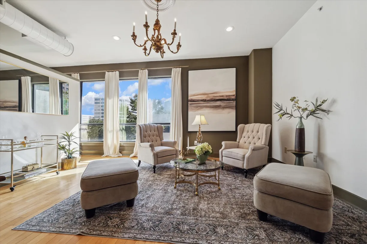 Houston Real Estate | View 1901 Post Oak Boulevard, 3208 | 1 Bed, 1 Bath
