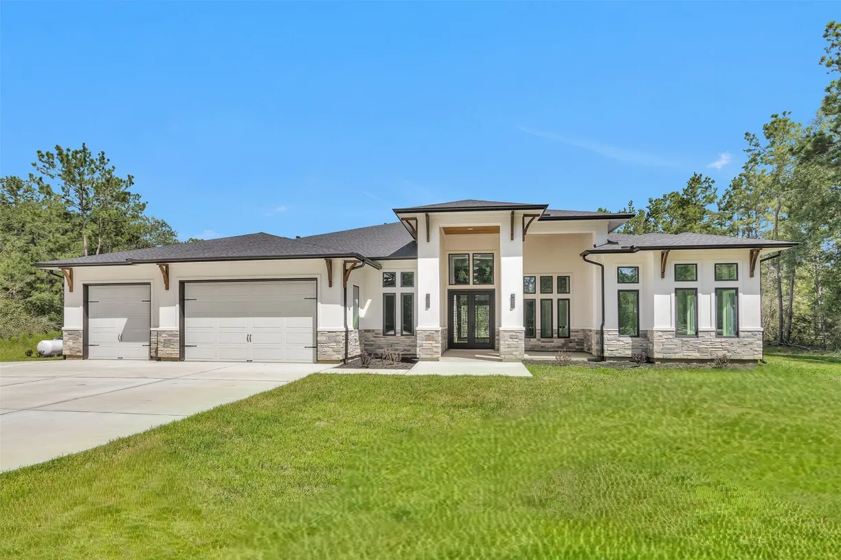 Houston Suburbs Real Estate | View 27900 E Stallion Lane | Listing