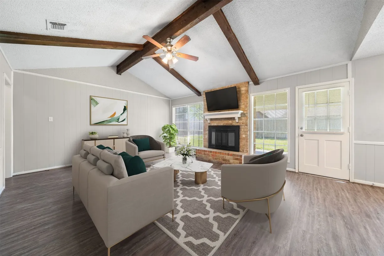 Houston Real Estate | View 159 White Cedar Street | Listing
