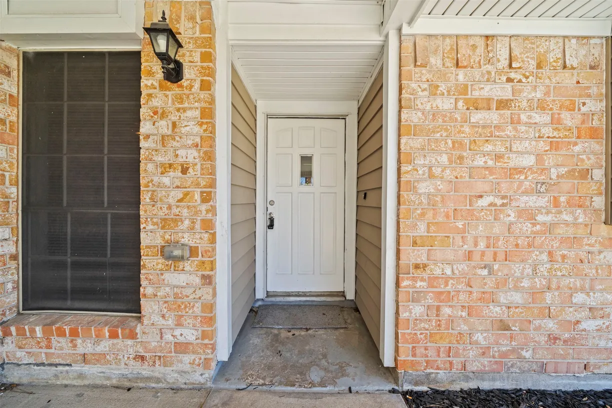 Houston Real Estate | View 159 White Cedar Street | Listing