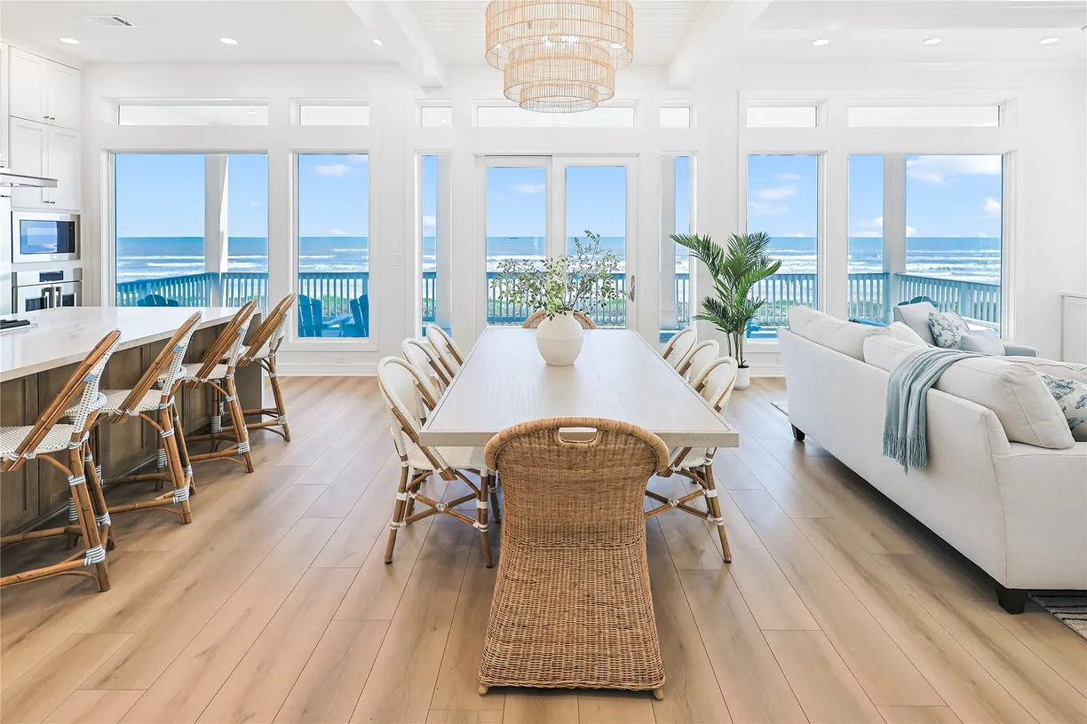 Houston Real Estate | View 11367 Beachside Drive | 4 Beds, 4 Baths