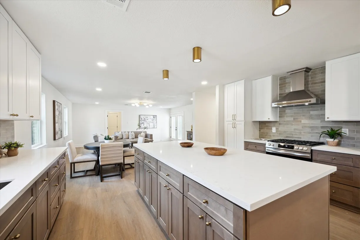 Houston Real Estate | View 2330 Walnut Bend Lane | Listing