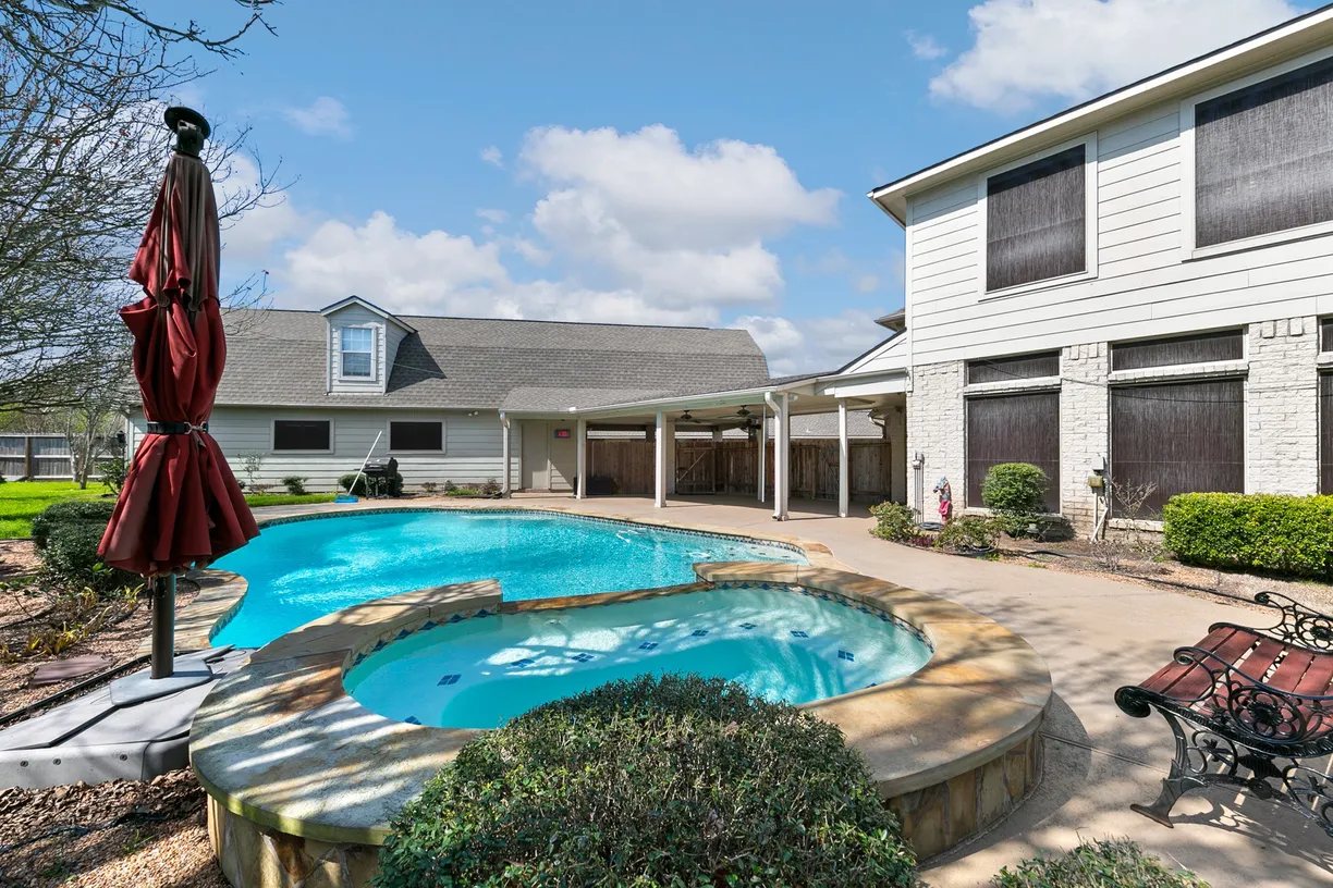 Houston Real Estate | View 11206 Edwards Avenue | 4 Beds, 4 Baths