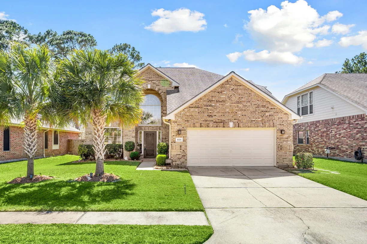 Houston Real Estate | View 1026 Bay Sky Way | 4 Beds, 3 Baths