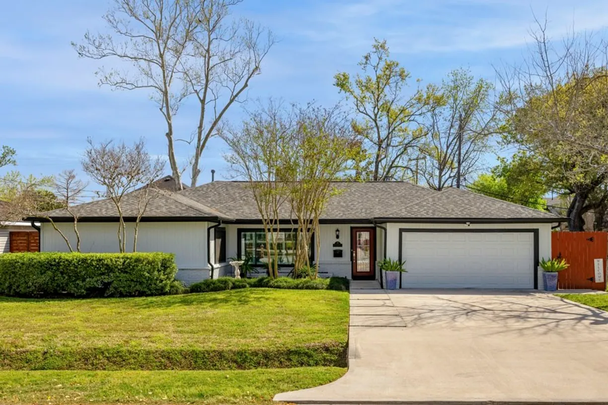 Houston Real Estate | View 8749 Padfield Street | 3 Beds, 3 Baths