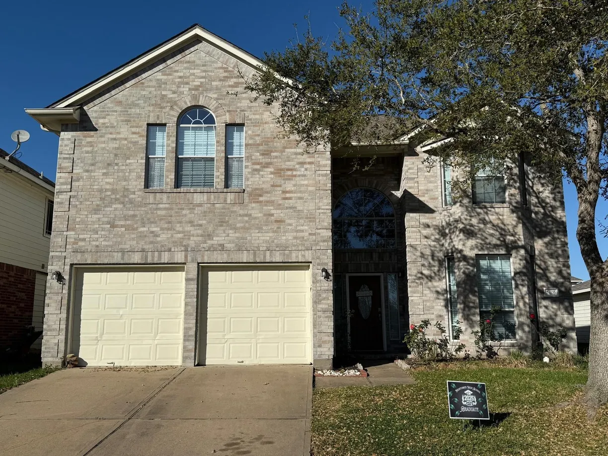 Houston Suburbs Real Estate | View 2406 Orchard Run | 4 Beds, 2 Baths