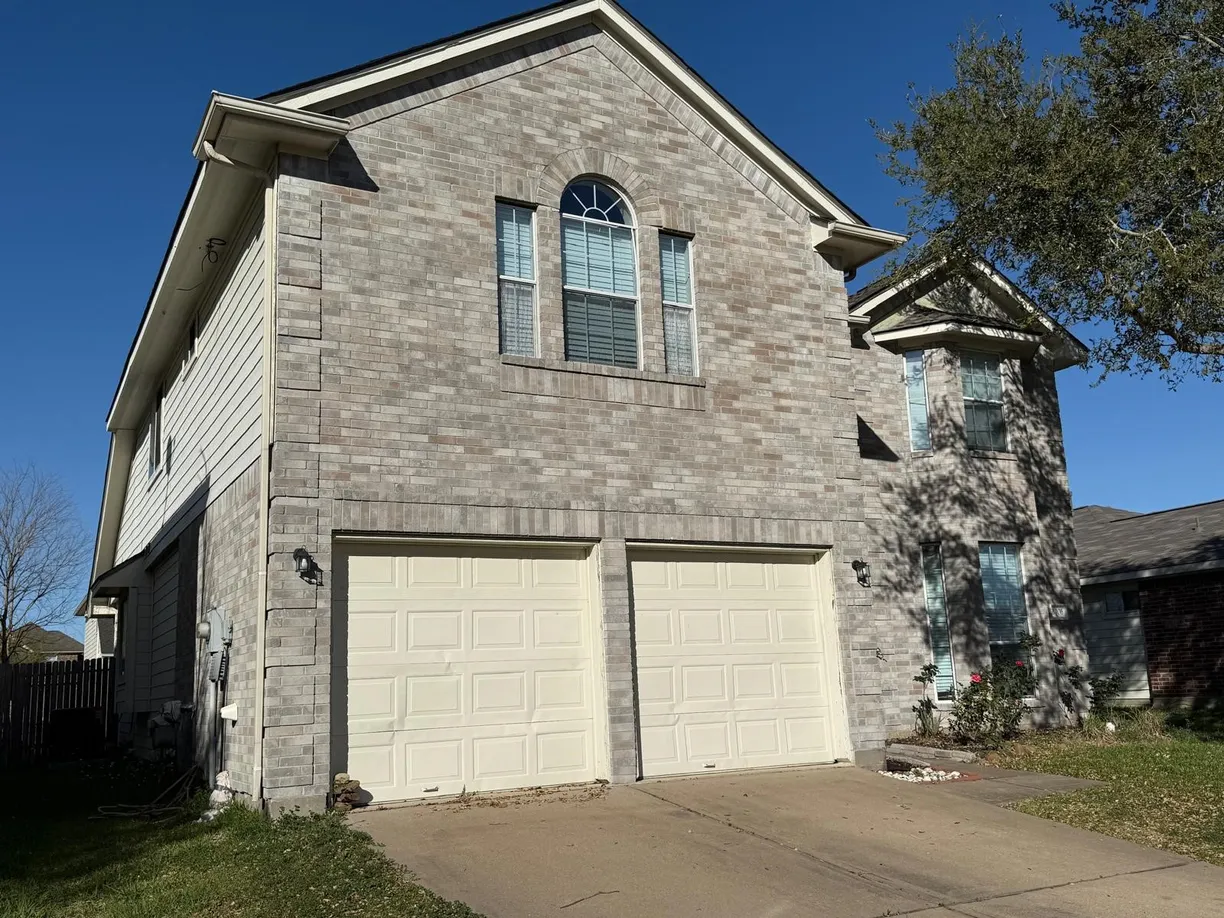 Houston Suburbs Real Estate | View 2406 Orchard Run | Listing