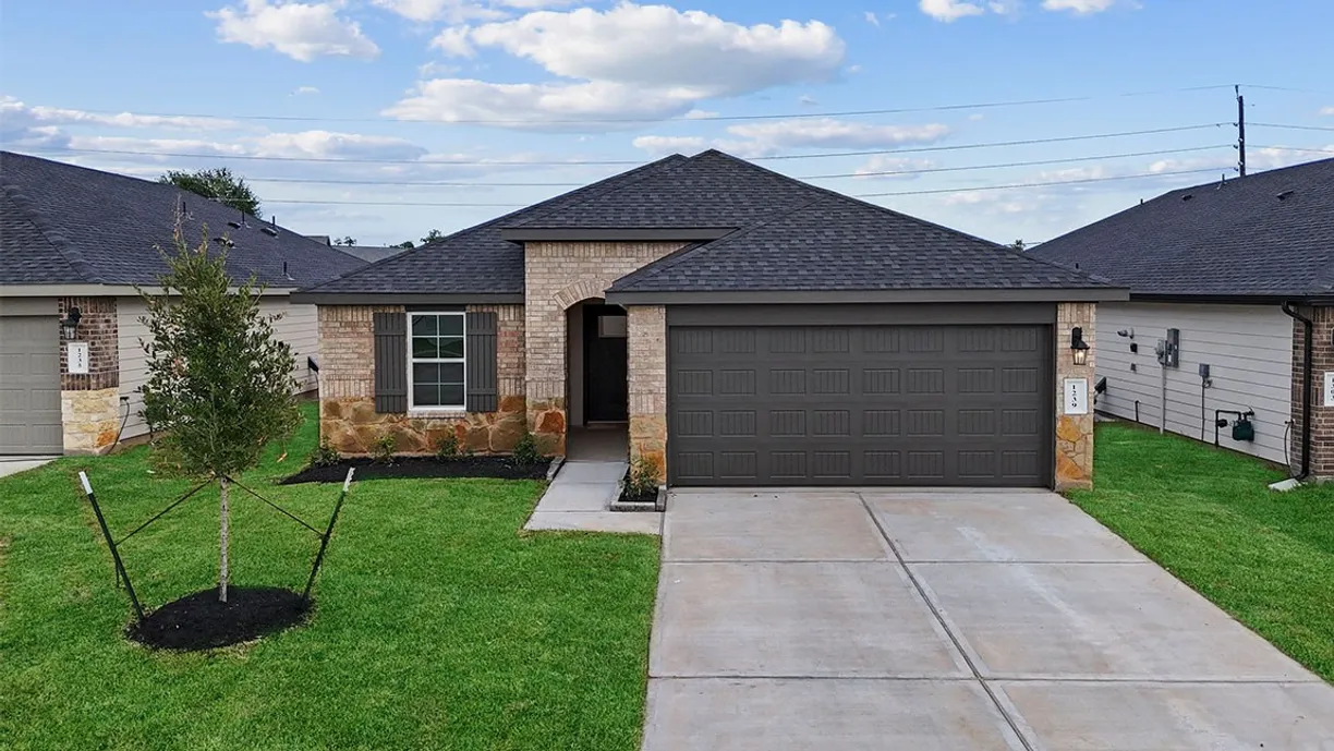 Houston Suburbs Real Estate | View 5019 Rosevine Way | 3 Beds, 2 Baths