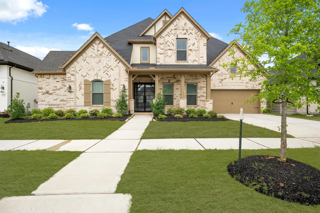 Houston Real Estate | View 4926 Olive Province Lane | 5 Beds, 5 Baths