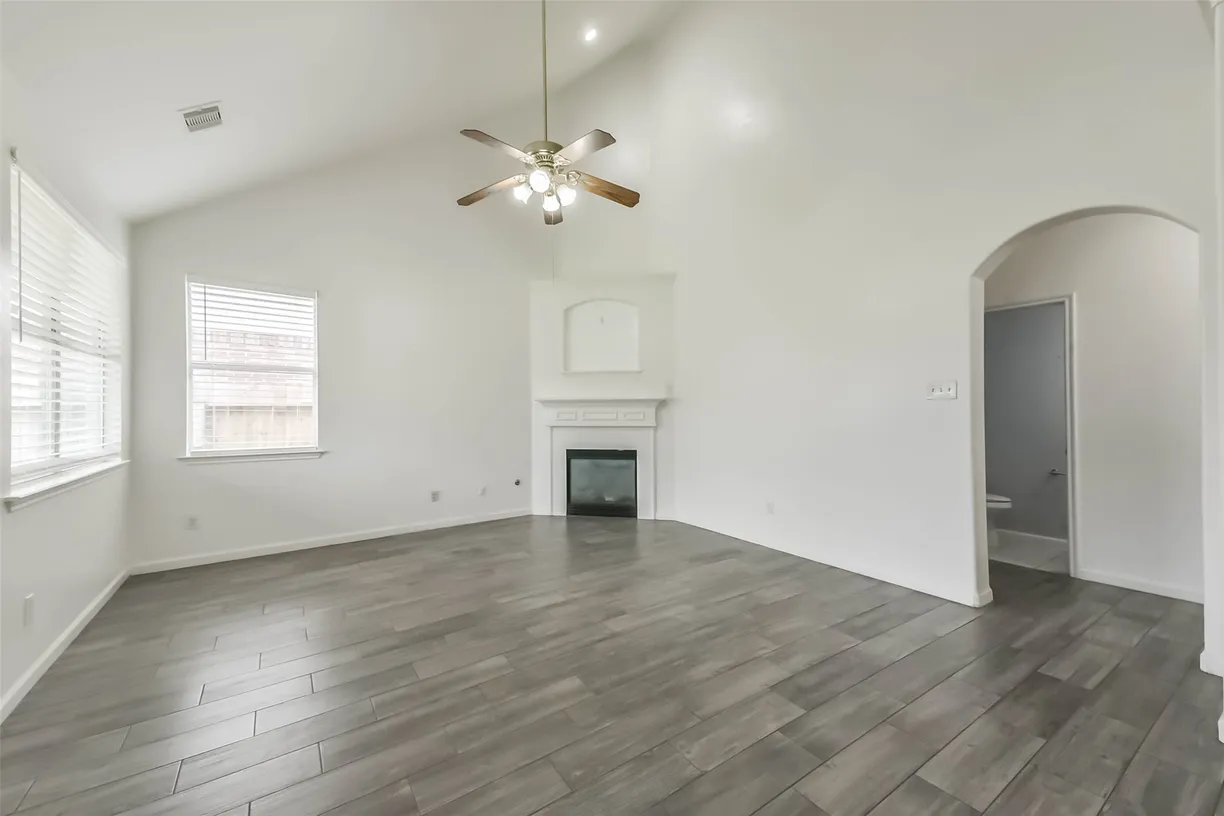 Houston Real Estate | View 10114 Sand Tracks Court | Listing