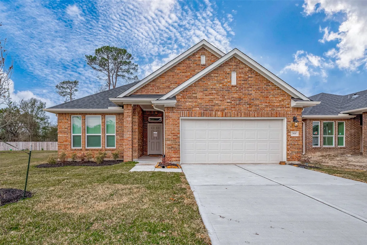 Houston Real Estate | View 3919 Sugardale Street | 3 Beds, 2 Baths