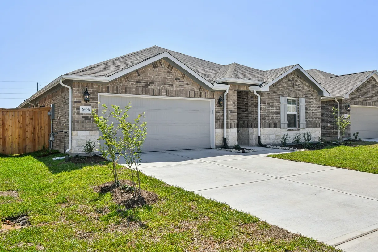 Houston Real Estate | View 6306 Brazos Trail Drive | Listing