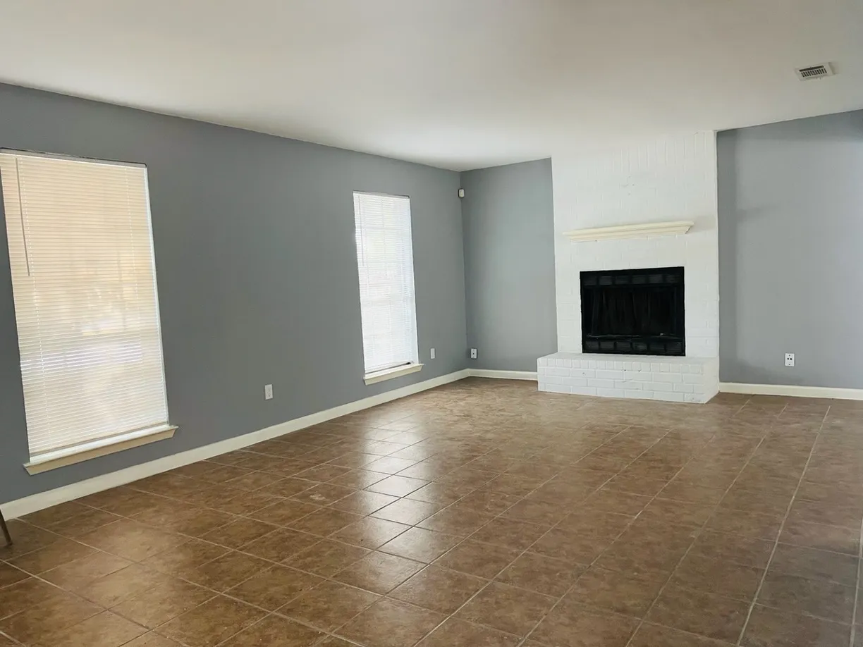 Houston Suburbs Real Estate | View 17007 Quail Park Drive | Listing