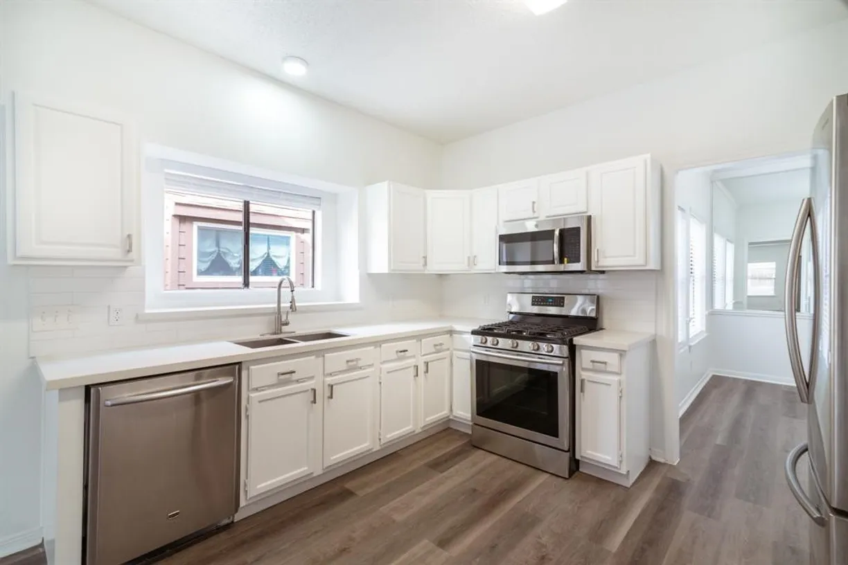 Houston Real Estate | View 1030 Wentworth Drive | Listing