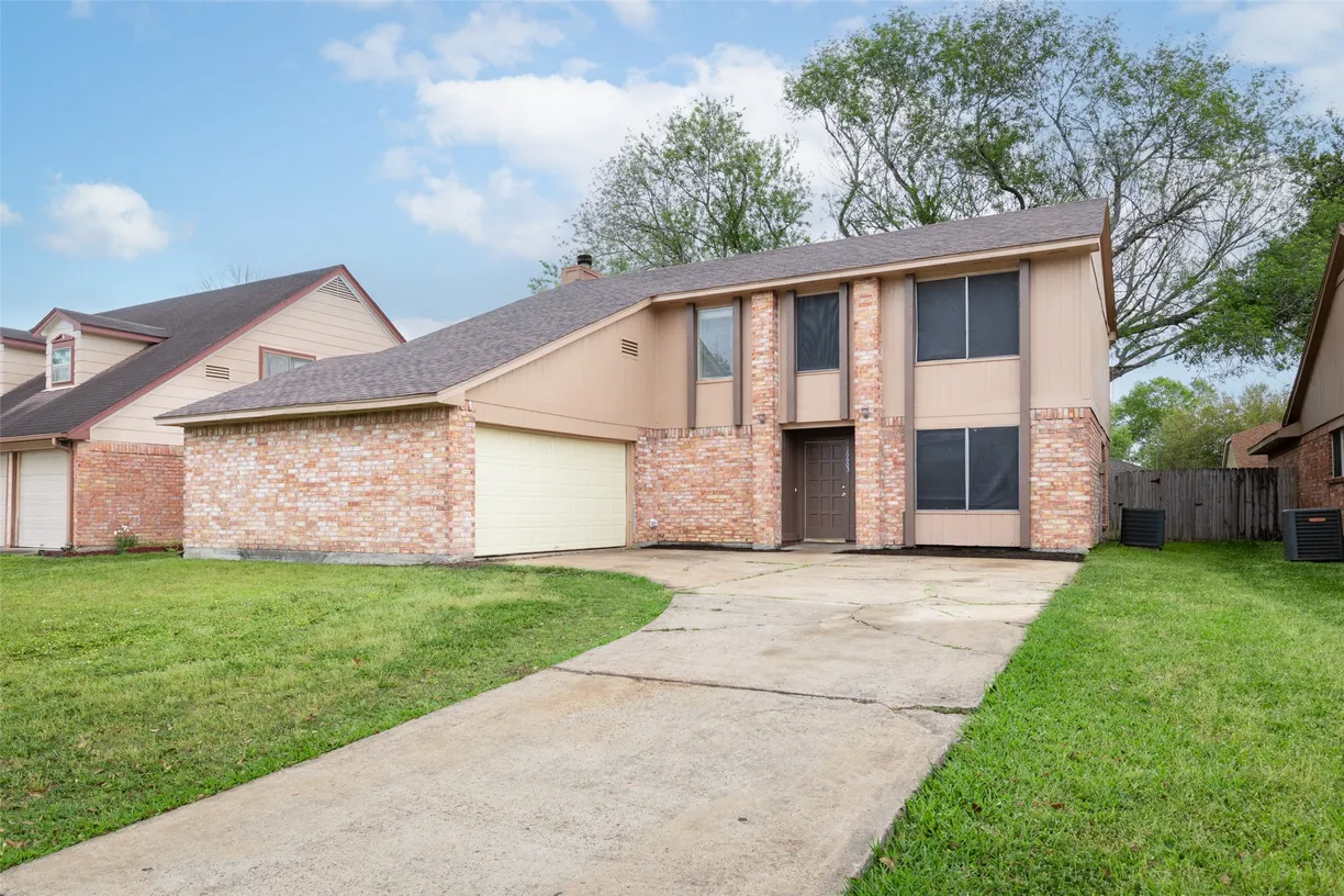 Houston Suburbs Real Estate | View 16603 Quail Briar Drive | 4 Beds, 2 Baths