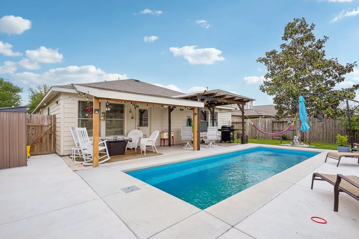 Houston Real Estate | View 8010 Clover Leaf Drive | 4 Beds, 2 Baths