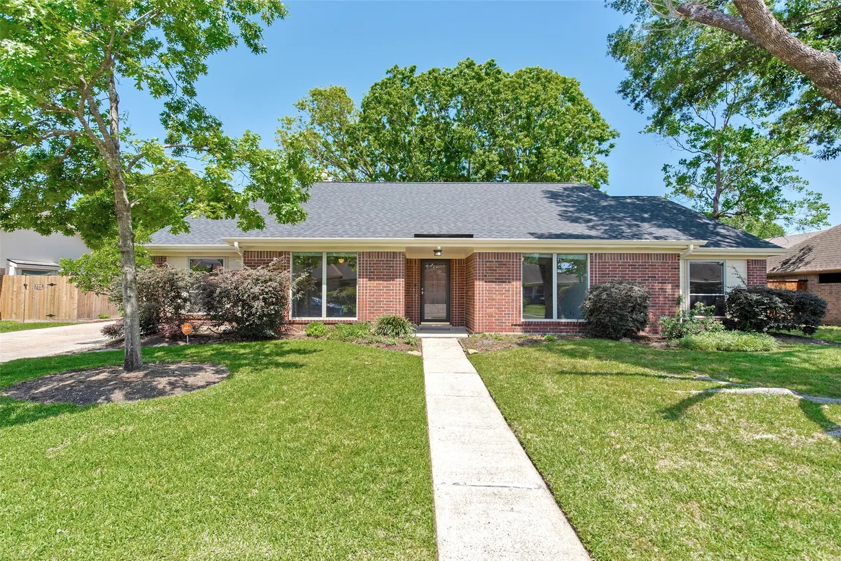 Houston Real Estate | View 14103 Double Pine Drive | 4 Beds, 2 Baths
