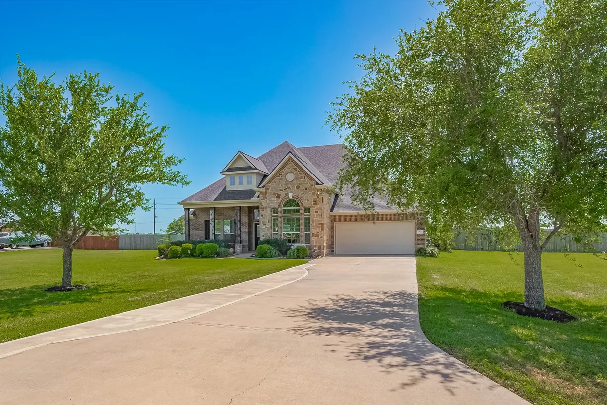 Houston Suburbs Real Estate | View 7502 Tejas Lakes Trail | Listing