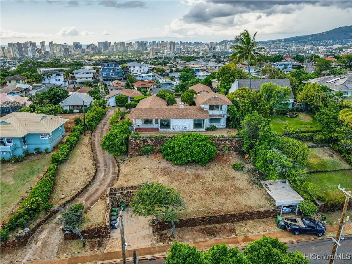 Hawaii Real Estate | View 766 Ocean View Drive | Listing
