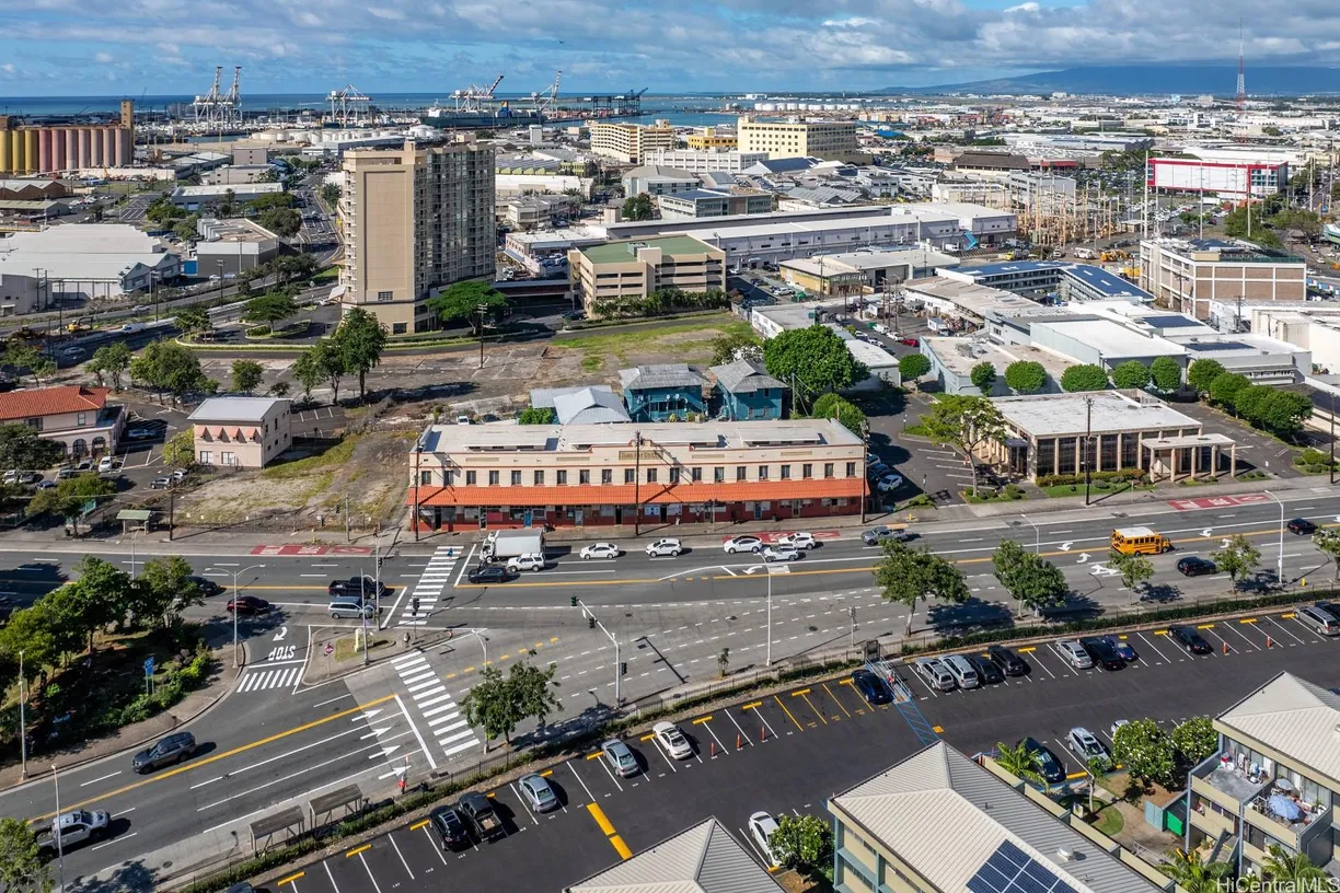 Hawaii Real Estate | View 425 N King Street | Listing