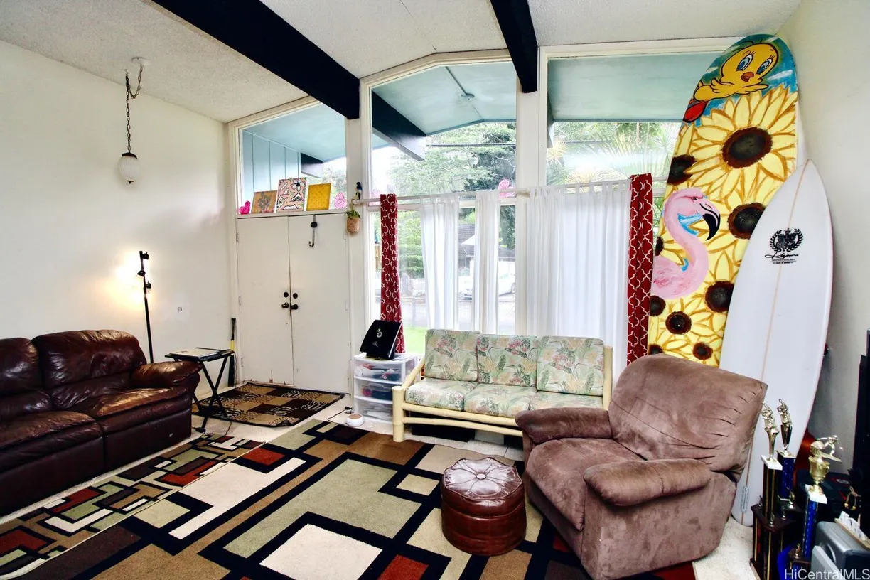 Hawaii Real Estate | View 95-156 Waikalani Drive | Listing