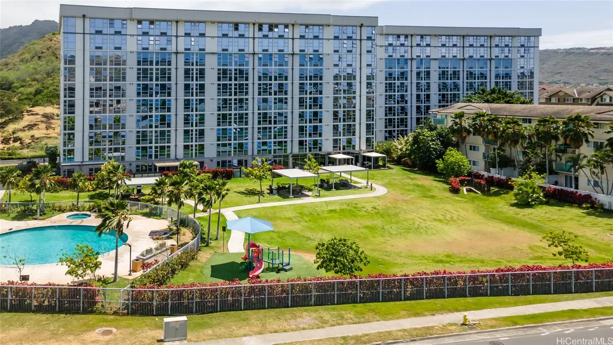 Hawaii Real Estate | View 7000 Hawaii Kai Drive, 3215 | 3 Beds, 2 Baths