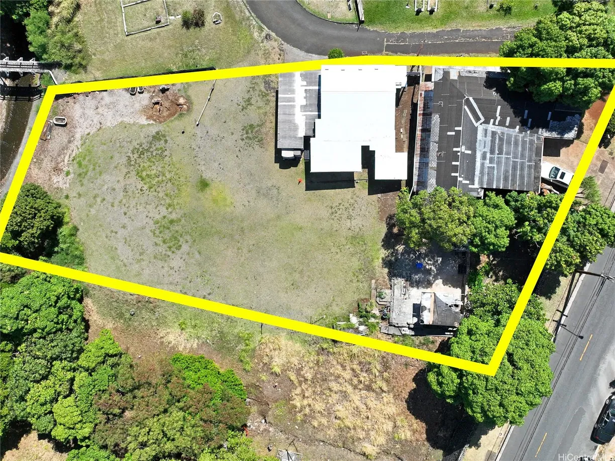 Hawaii Real Estate | View 322 Auwaiolimu Street