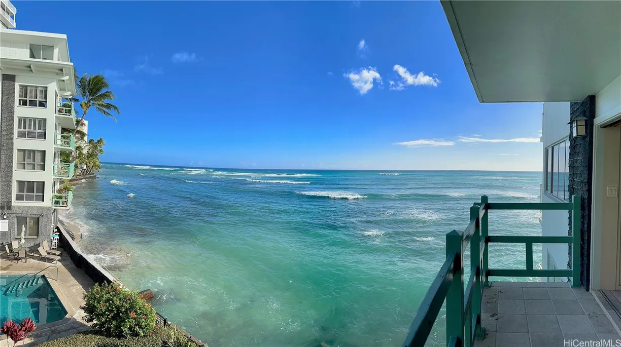 Hawaii Real Estate | View 2957 Kalakaua Avenue, 305 | 1 Bed, 1 Bath