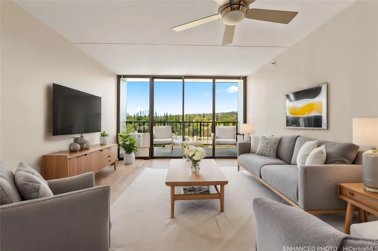 Hawaii Real Estate | View 98-402 Koauka Loop, 907 | 1 Bed, 1 Bath
