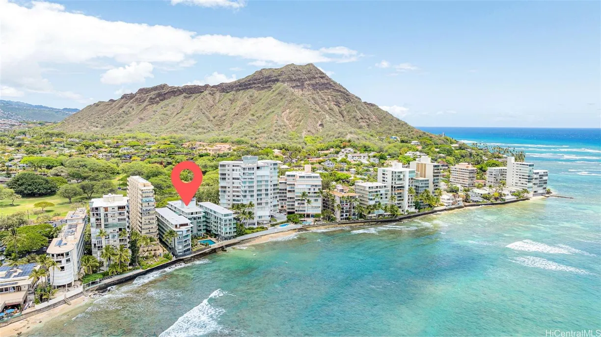 Hawaii Real Estate | View 2957 Kalakaua Avenue, 403 | 2 Beds, 1 Bath