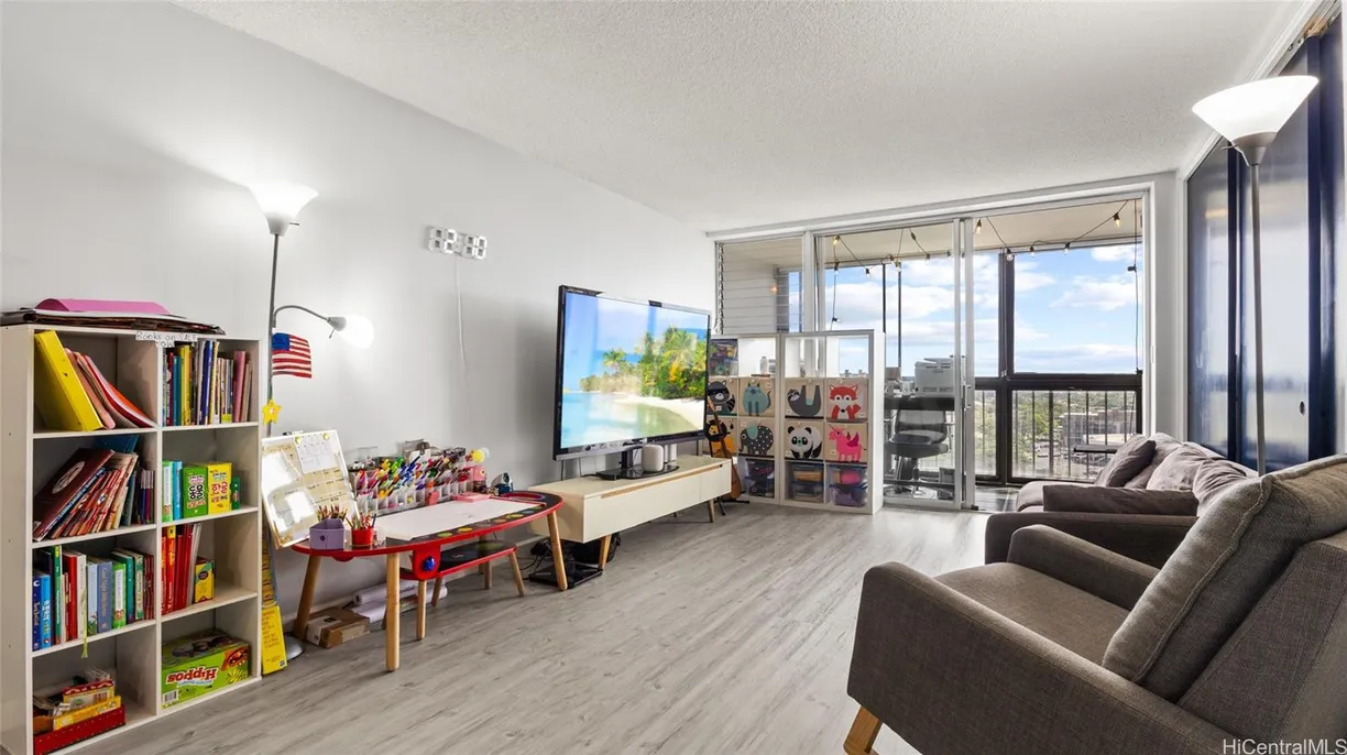 Hawaii Real Estate | View 4300 Waialae Avenue, A1106 | 2 Beds, 2 Baths