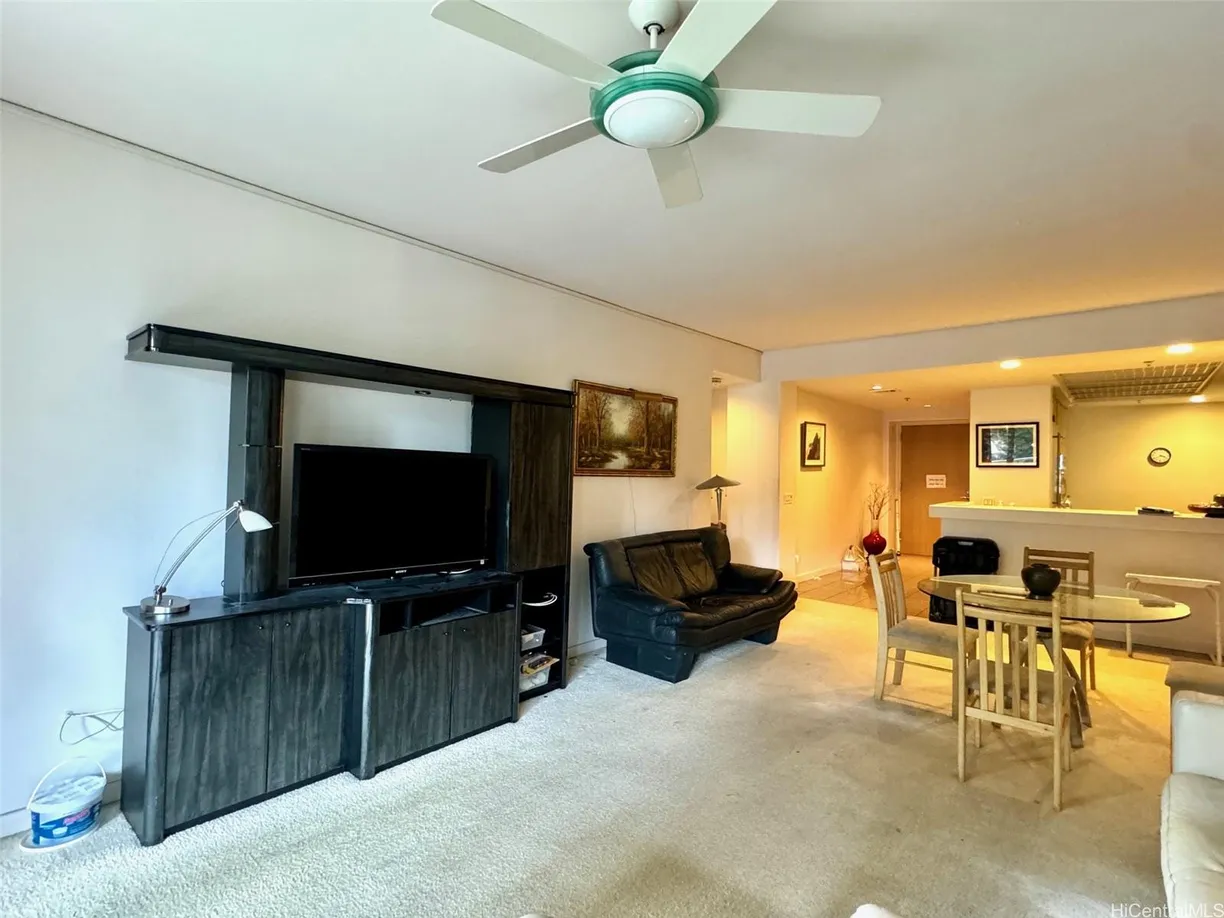Hawaii Real Estate | View 1 Keahole Place, 3206 | 2 Beds, 2 Baths