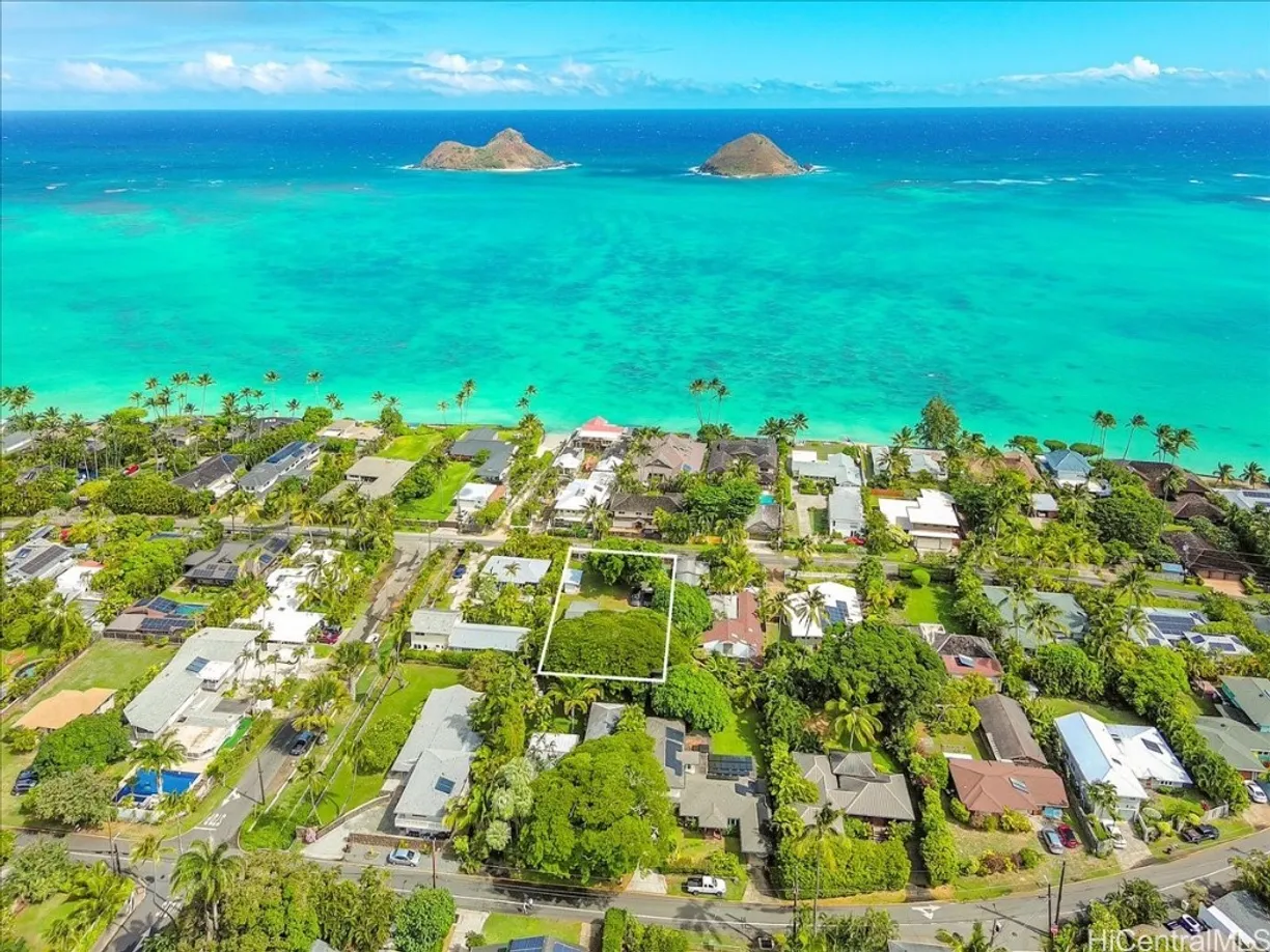 Hawaii Real Estate | View 1515 Mokulua Drive | 3 Beds, 2 Baths